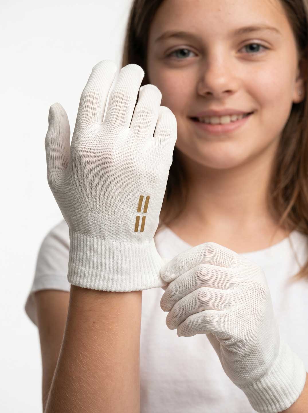 Kinder Dermatosen Handschuhe bei Neurodermitis