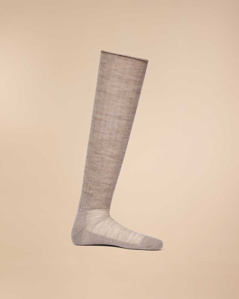 Ein hautfreundlicher TRUSTGARN Kniestrumpf aus weichem Material für empfindliche Haut und Neurodermitis